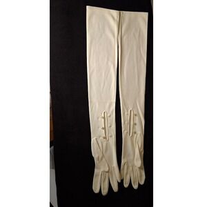 Vintage Ivory Opera Length Formal Gloves Faux Pearl Button Wrist Mousquetaire